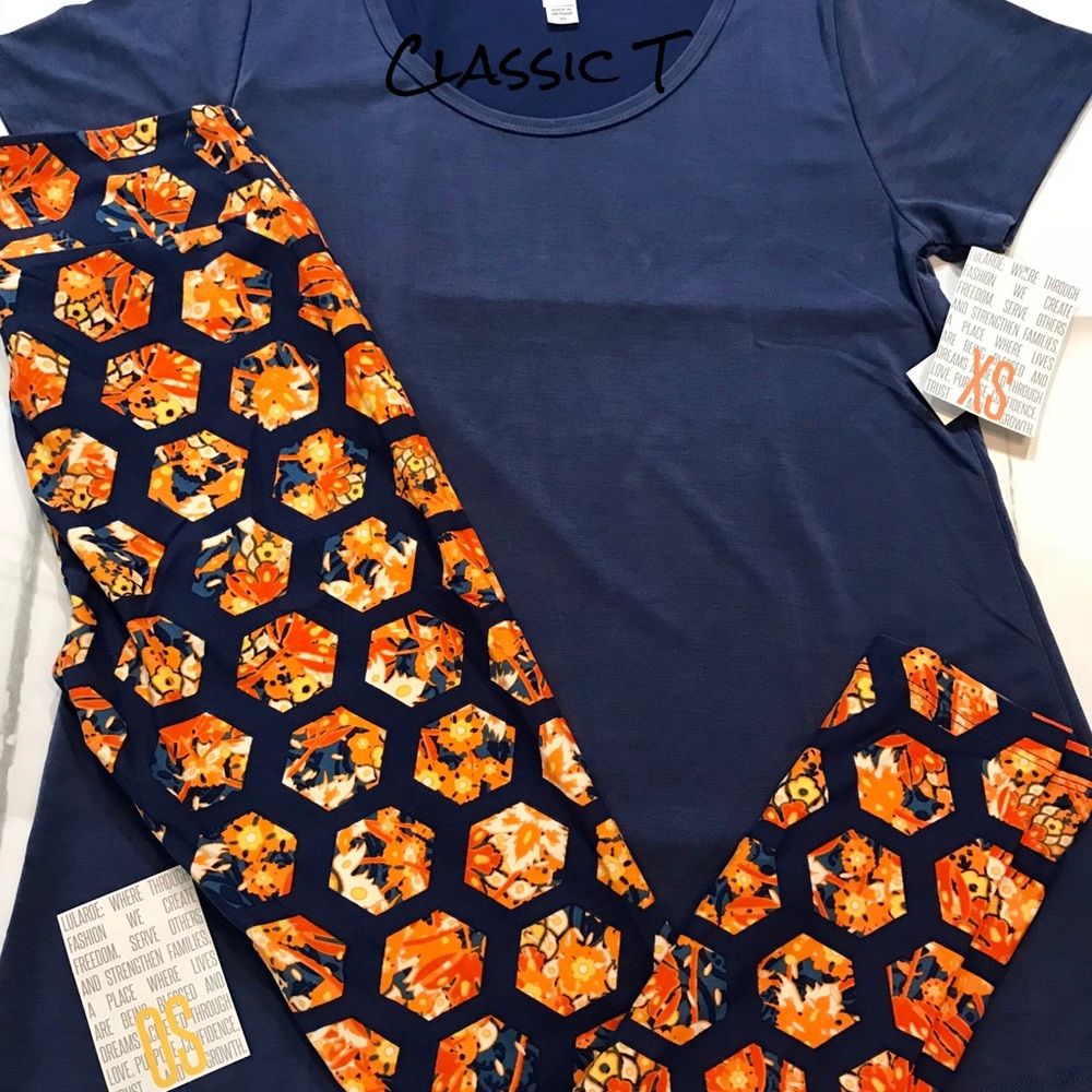 LuLaRoe Classic T & OS Leggings Outfit